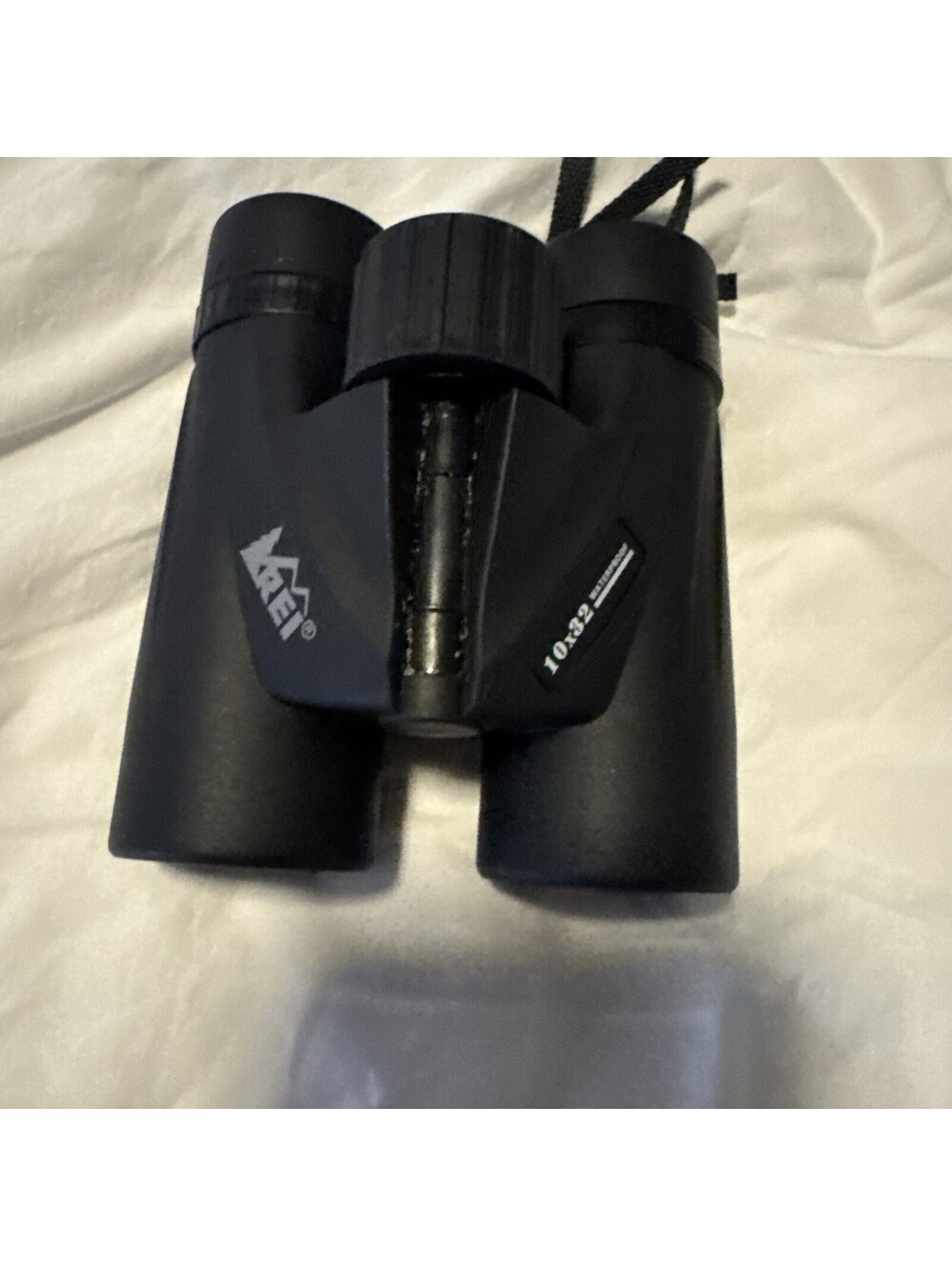 REI 10x32 Waterproof Binoculars Black No Case